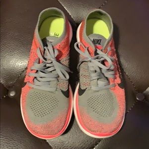 Used Nike womens still good condition used lightly